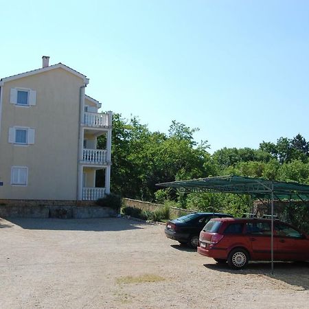 Apartments Novak By El-Pi Tours Malinska Exterior foto